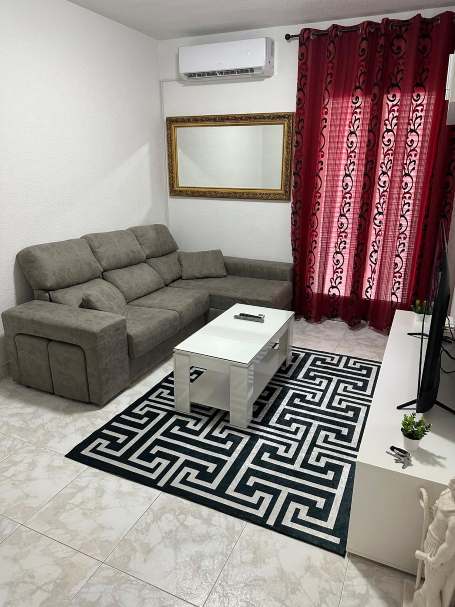 Apartament Luxor Apartman Linares  Kültér fotó